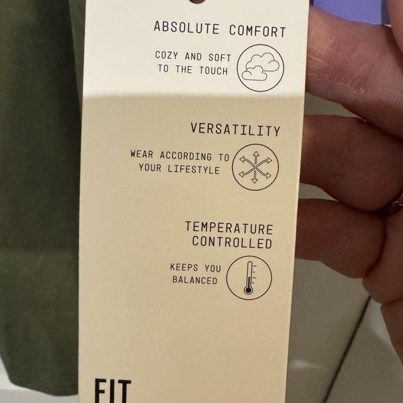 FitCollective Deep Lichen Green V-Neck Tee Shirt Top Size 2X NWT Soft Stretch - Picture 5 of 5